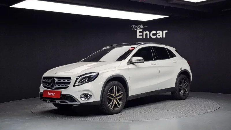 Mercedes-Benz GLA-Class