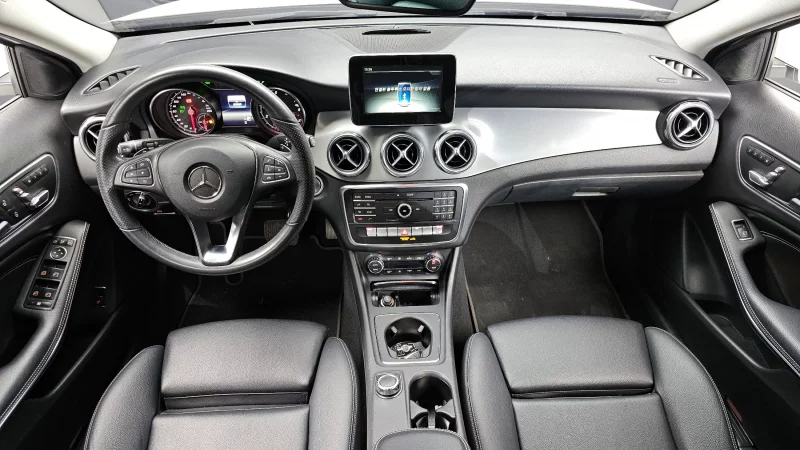 Mercedes-Benz GLA-Class