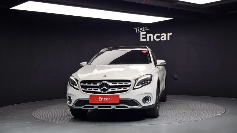 Mercedes-Benz GLA-Class