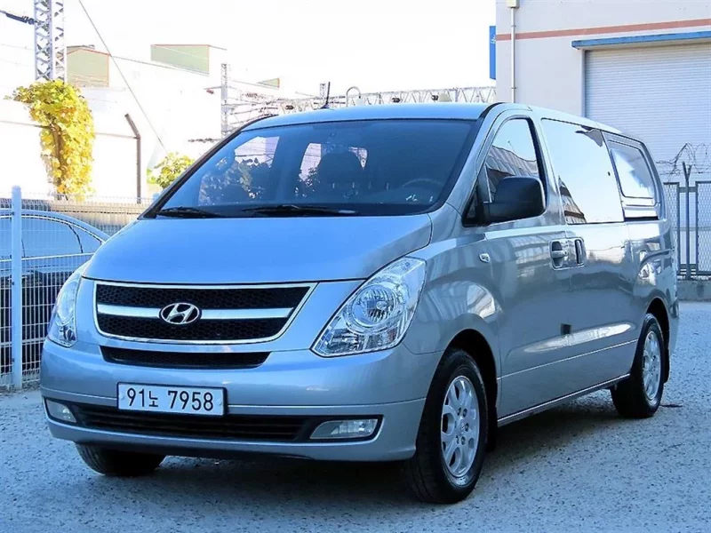 Hyundai Starex