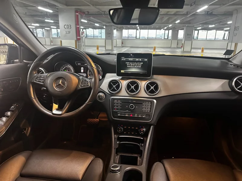 Mercedes-Benz GLA-Class