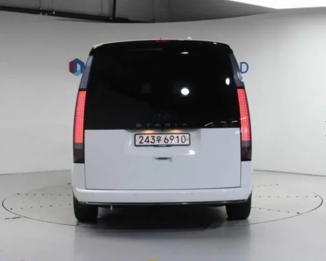 Hyundai Staria