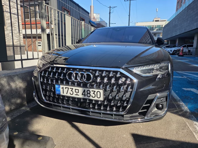 Audi A8
