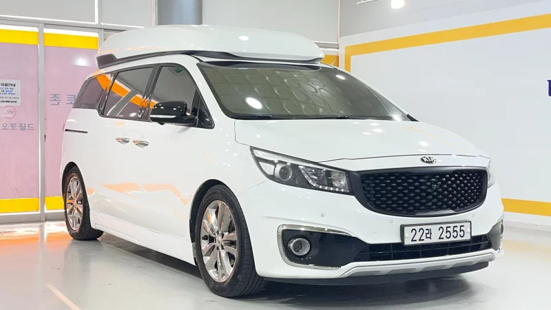 Kia Carnival