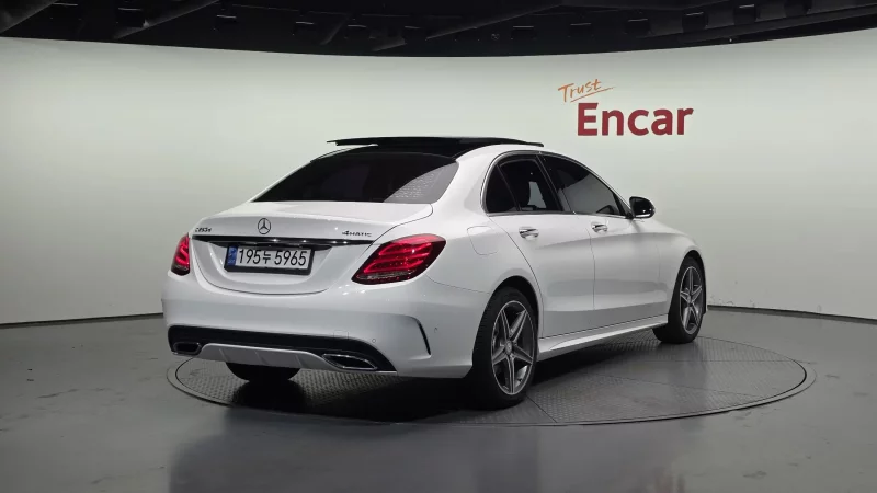 Mercedes-Benz C-Class