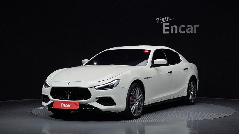 Maserati GHIBLI