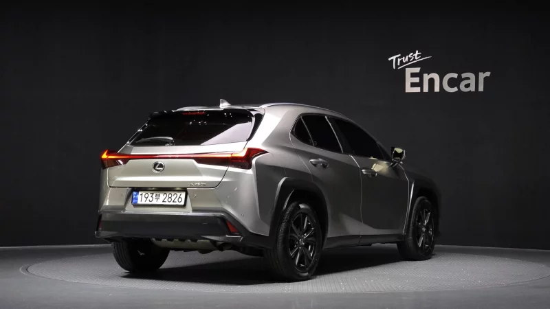 Lexus UX