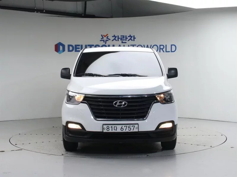 Hyundai Starex