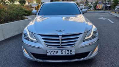 Hyundai Genesis