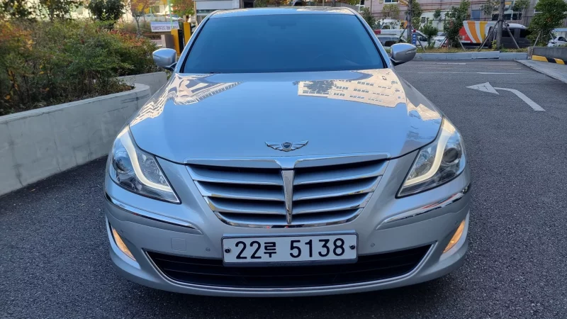 Hyundai Genesis