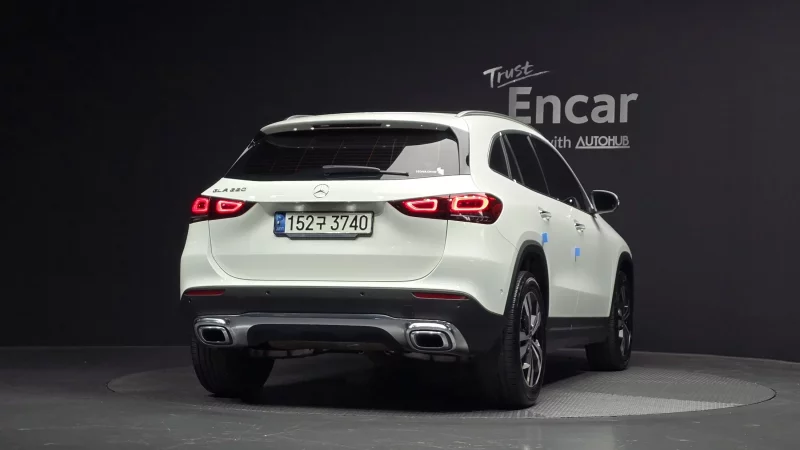 Mercedes-Benz GLA-Class