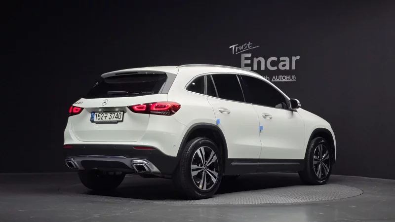 Mercedes-Benz GLA-Class