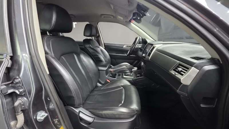 SsangYong Rexton Sports