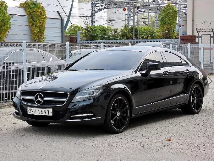 Mercedes-Benz CLS-Class