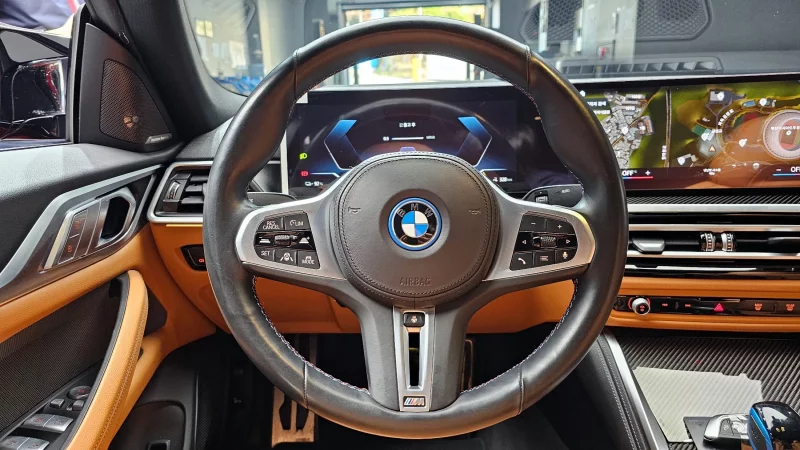 BMW i4