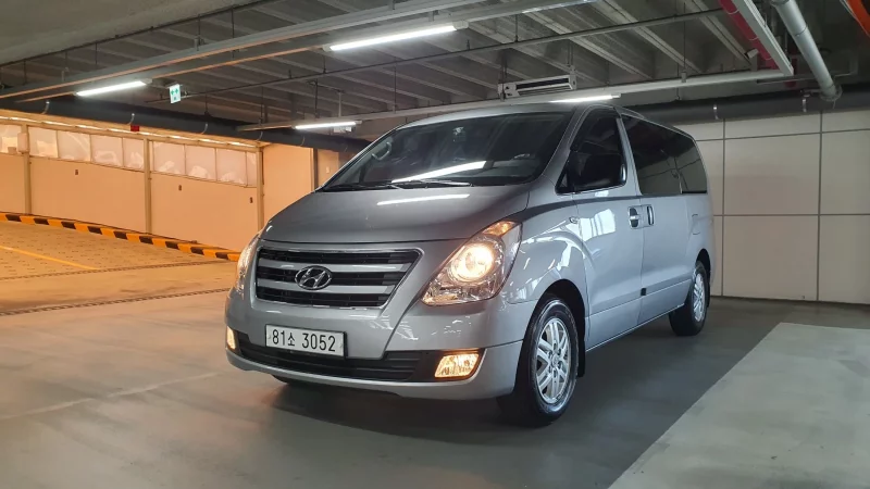 Hyundai Starex