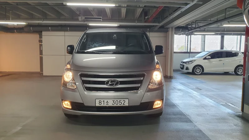 Hyundai Starex