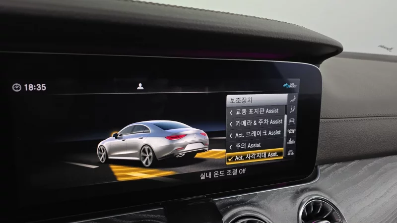 Mercedes-Benz CLS-Class