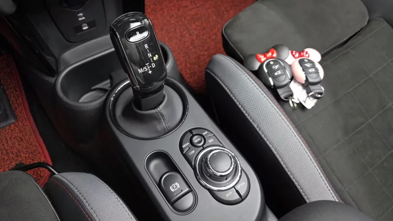 MINI Cooper Convertible