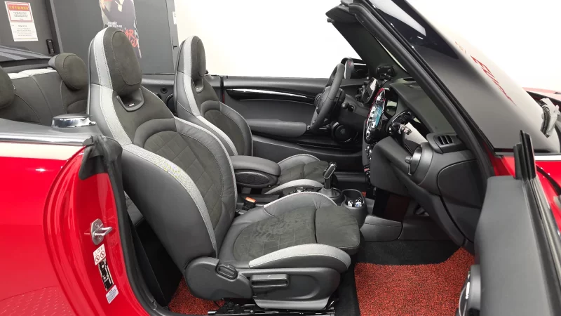 MINI Cooper Convertible