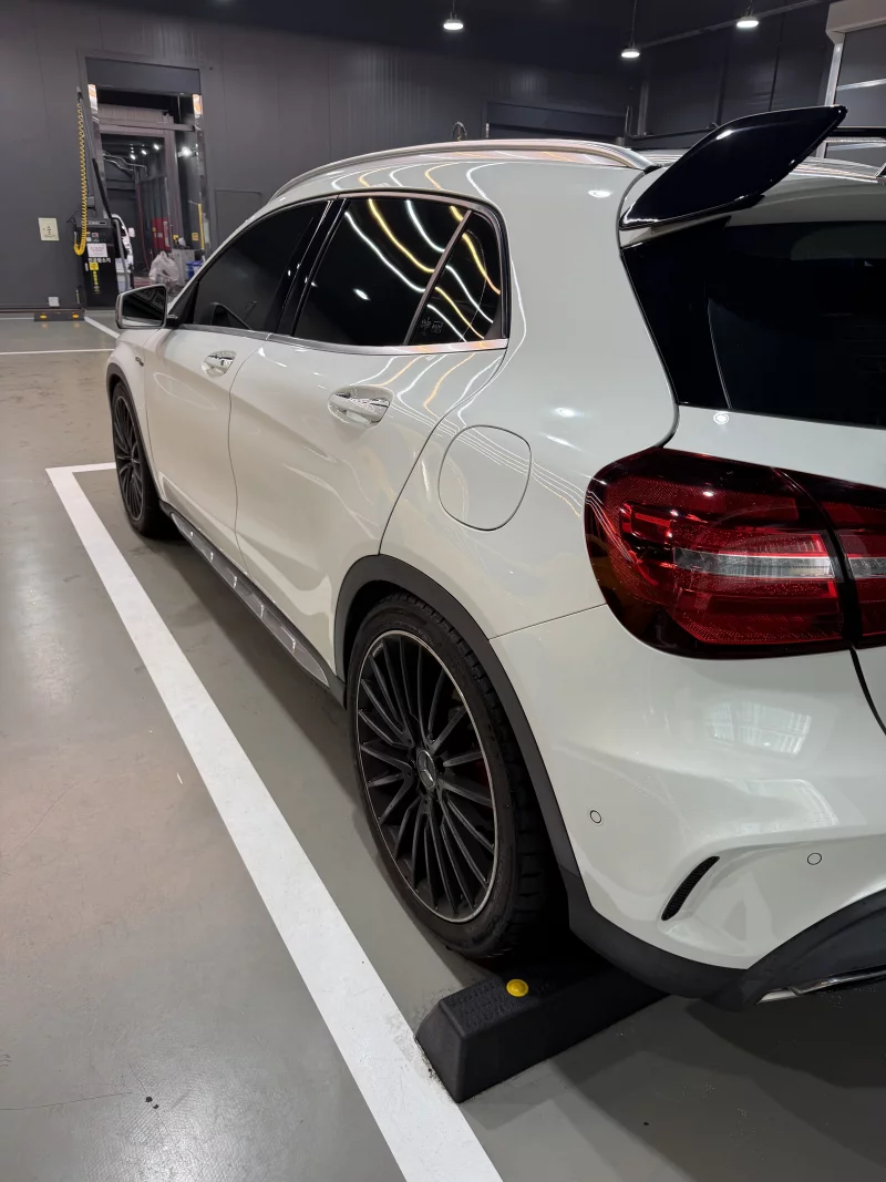 Mercedes-Benz GLA-Class