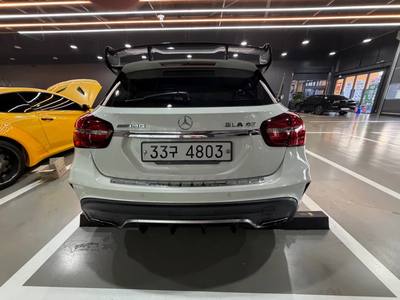 Mercedes-Benz GLA-Class