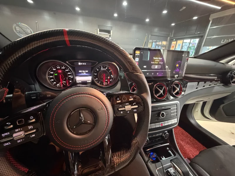 Mercedes-Benz GLA-Class