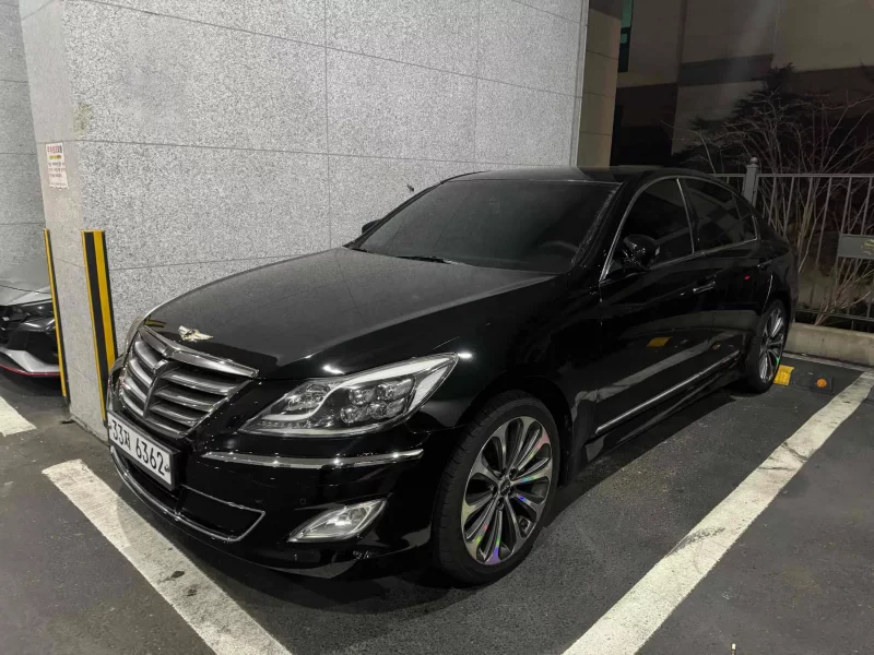 Hyundai Genesis