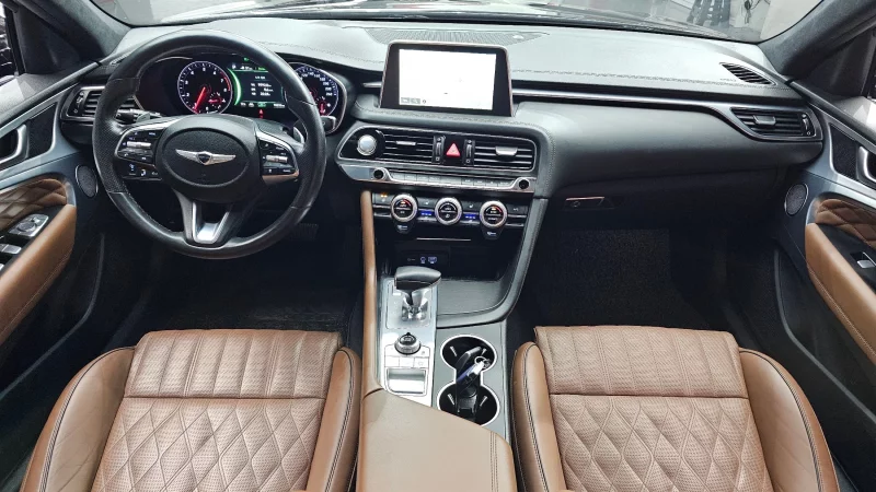 Genesis G70