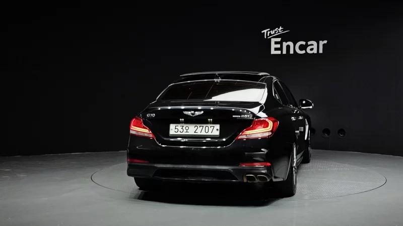Genesis G70