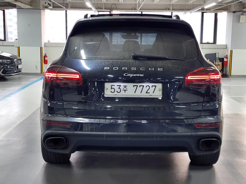 Porsche CAYENNE