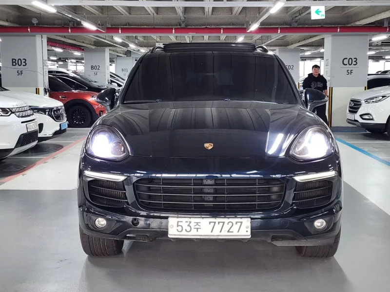 Porsche CAYENNE