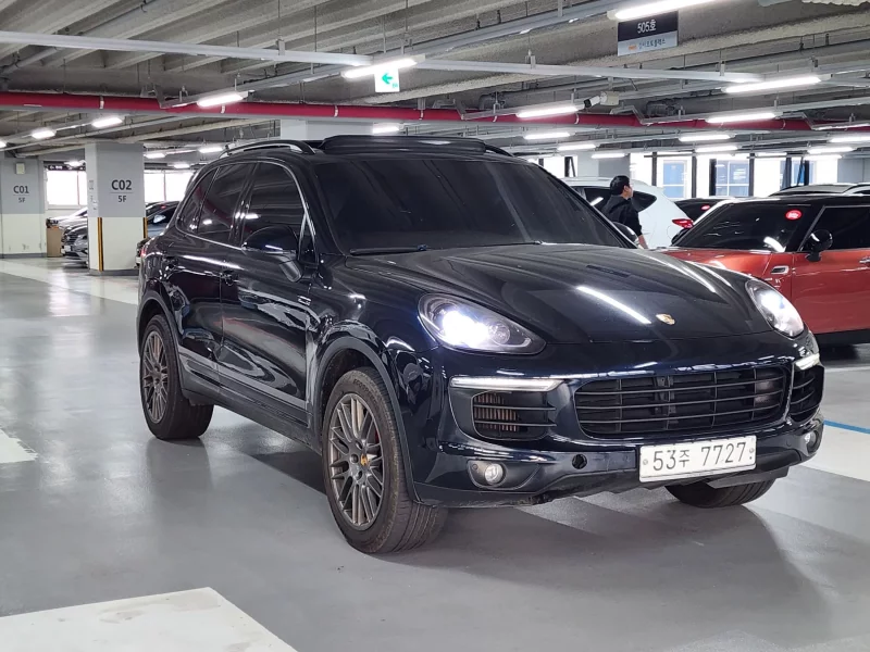 Porsche CAYENNE