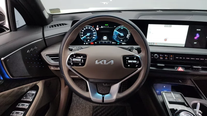 Kia K8