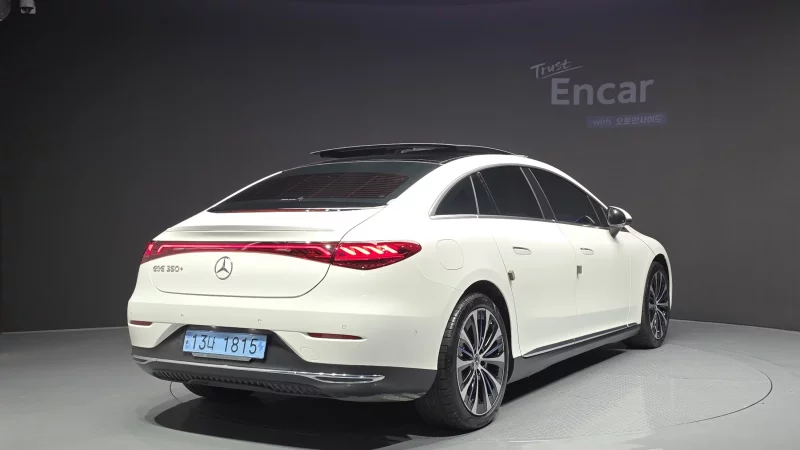 Mercedes-Benz EQE