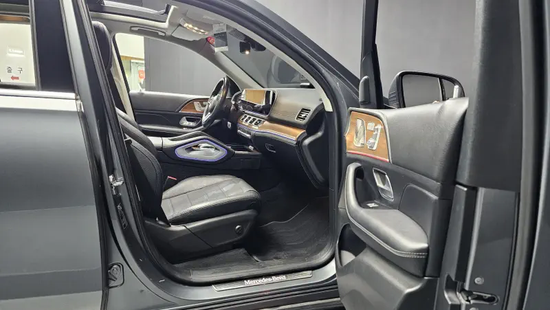 Mercedes-Benz GLE-Class