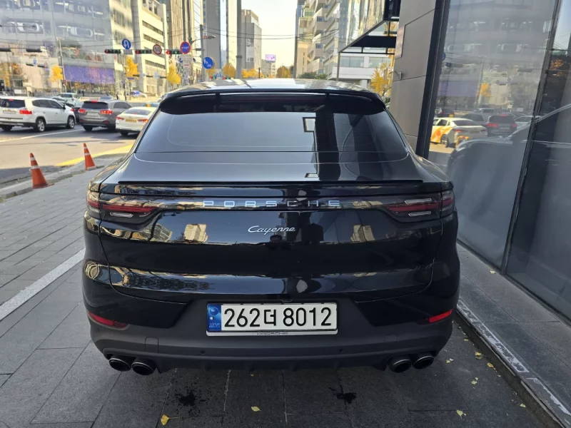 Porsche CAYENNE
