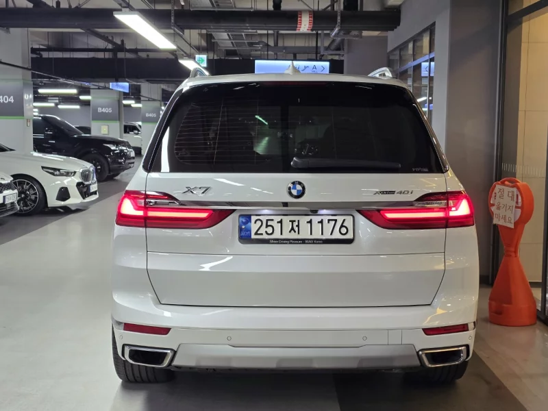 BMW X7