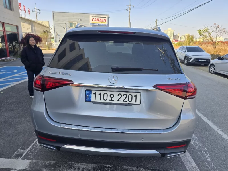 Mercedes-Benz GLE-Class