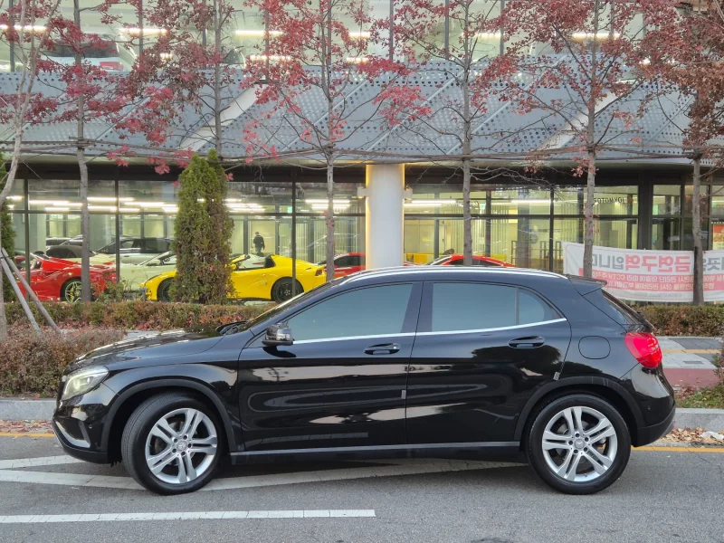 Mercedes-Benz GLA-Class