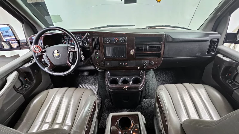 Chevrolet Express Van