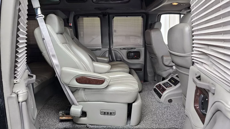 Chevrolet Express Van