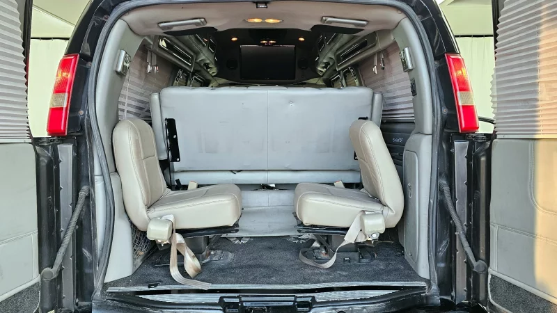 Chevrolet Express Van