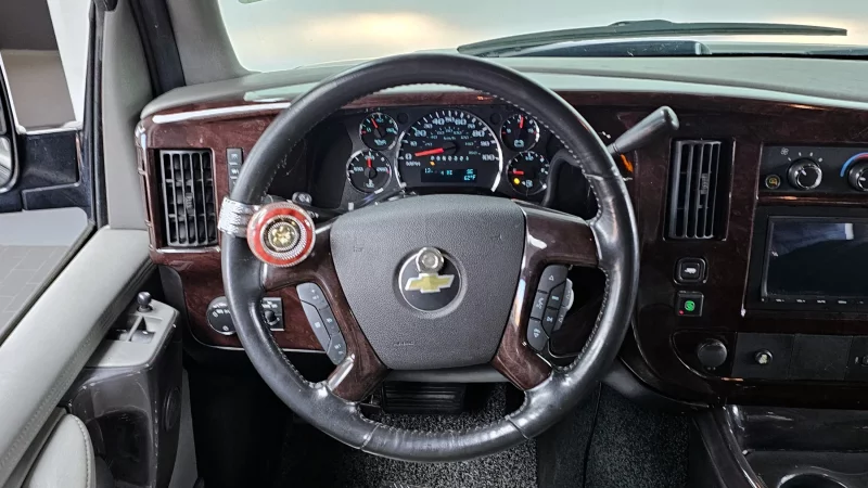 Chevrolet Express Van