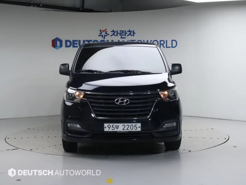 Hyundai Starex