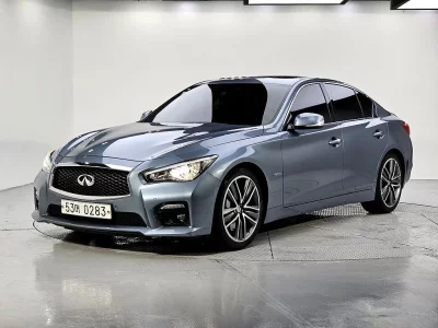 Infiniti Q50
