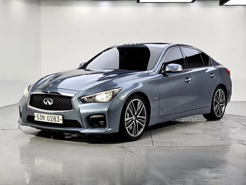 Infiniti Q50