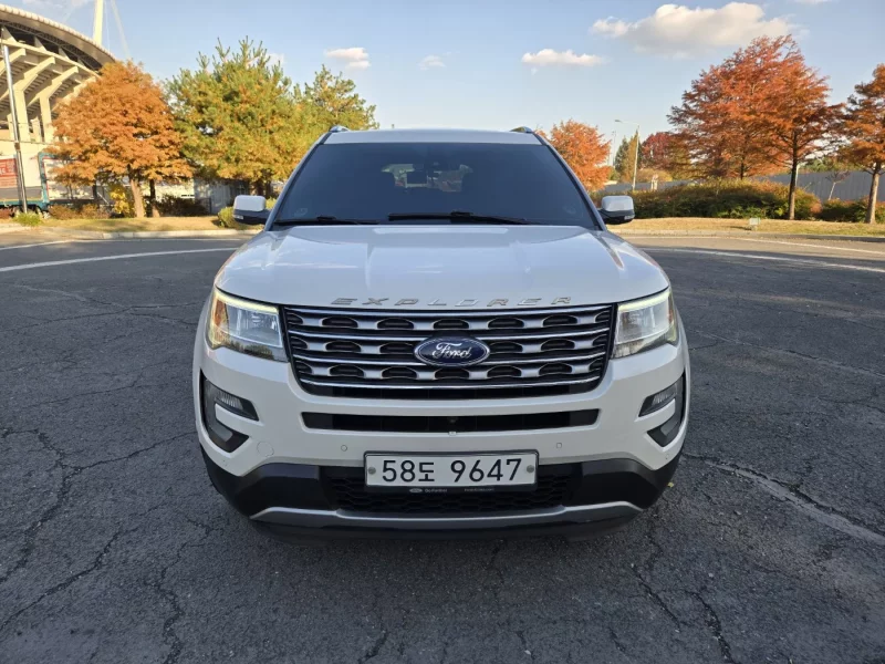 Ford EXPLORER