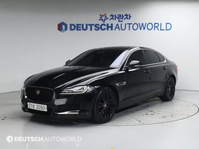 Jaguar XF