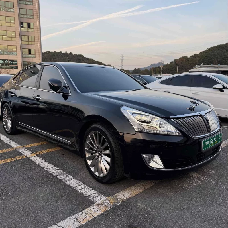 Hyundai Equus